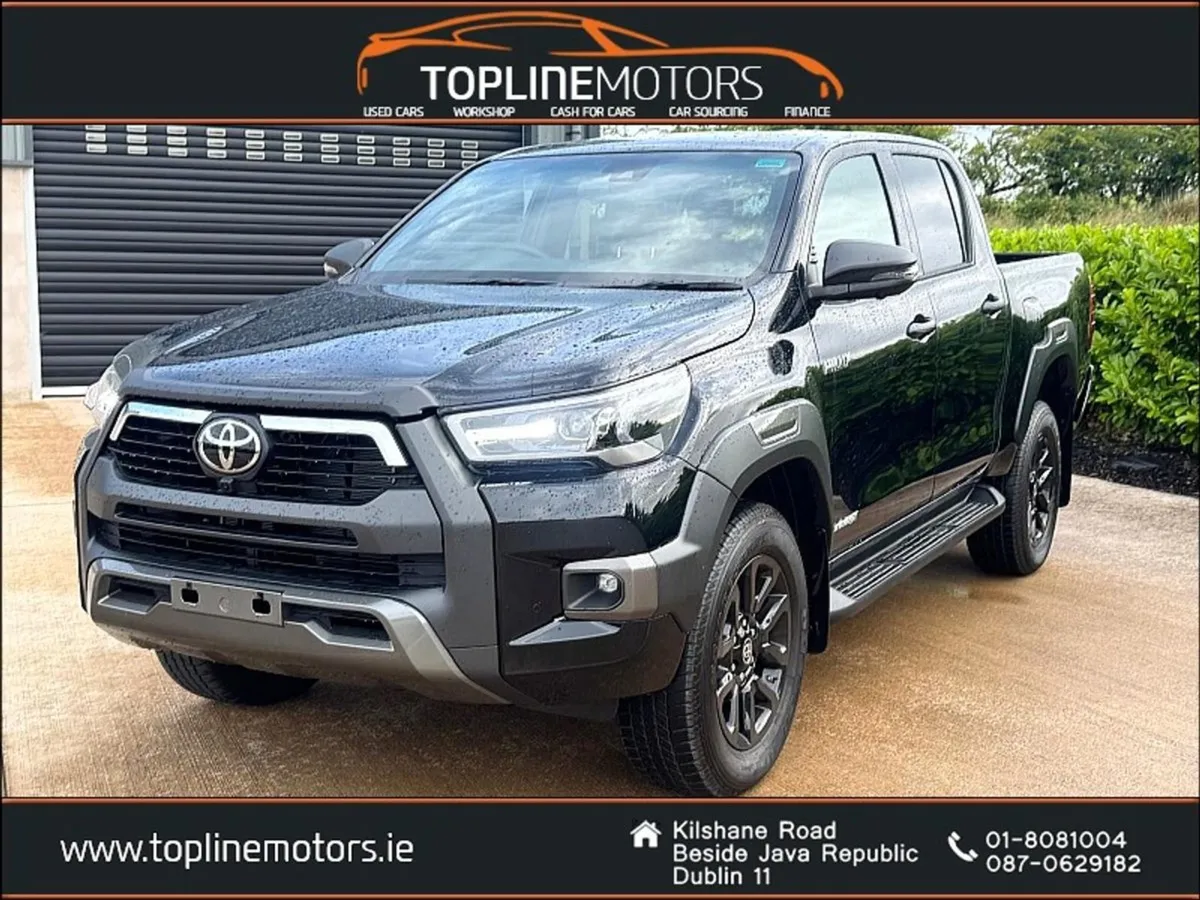 Toyota Hilux  invincible X//auto//new Doe//immacu - Image 1