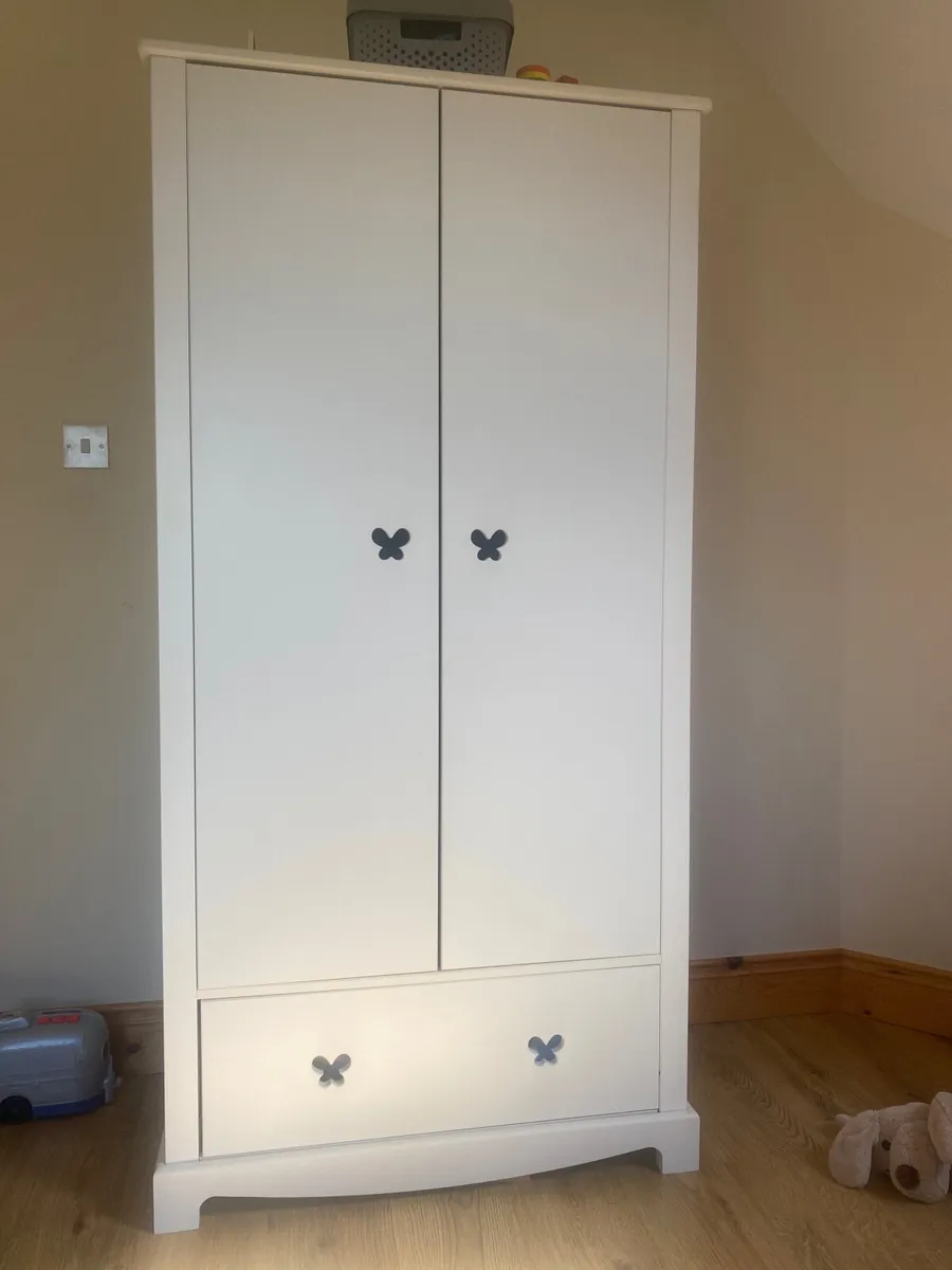 Kids Wardrobe