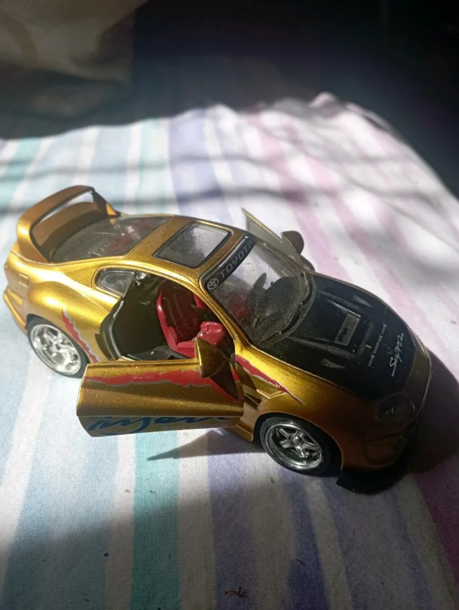 R. MZ LIGHT + SOUND DIE- CAST  COLLECTION01 TOYOTA - Image 2