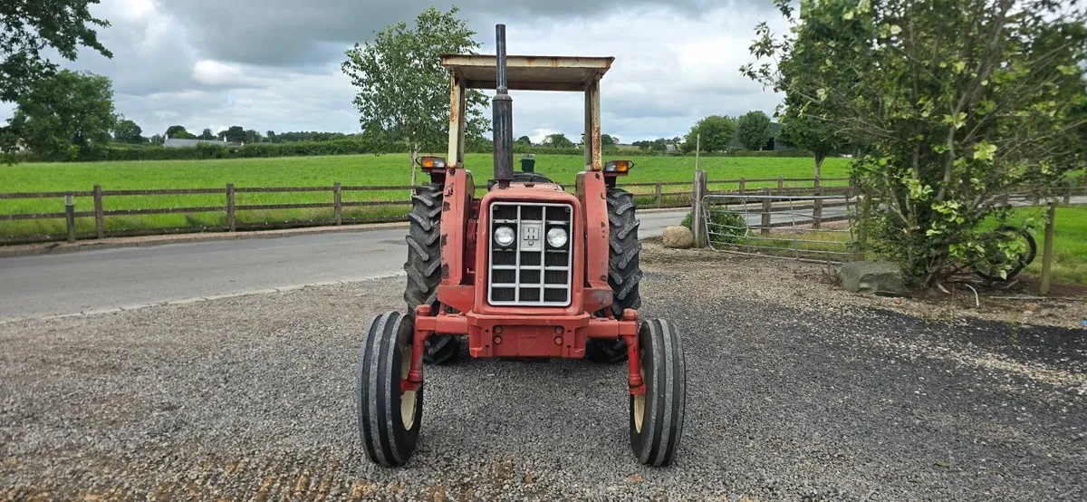 International tractor - Image 2