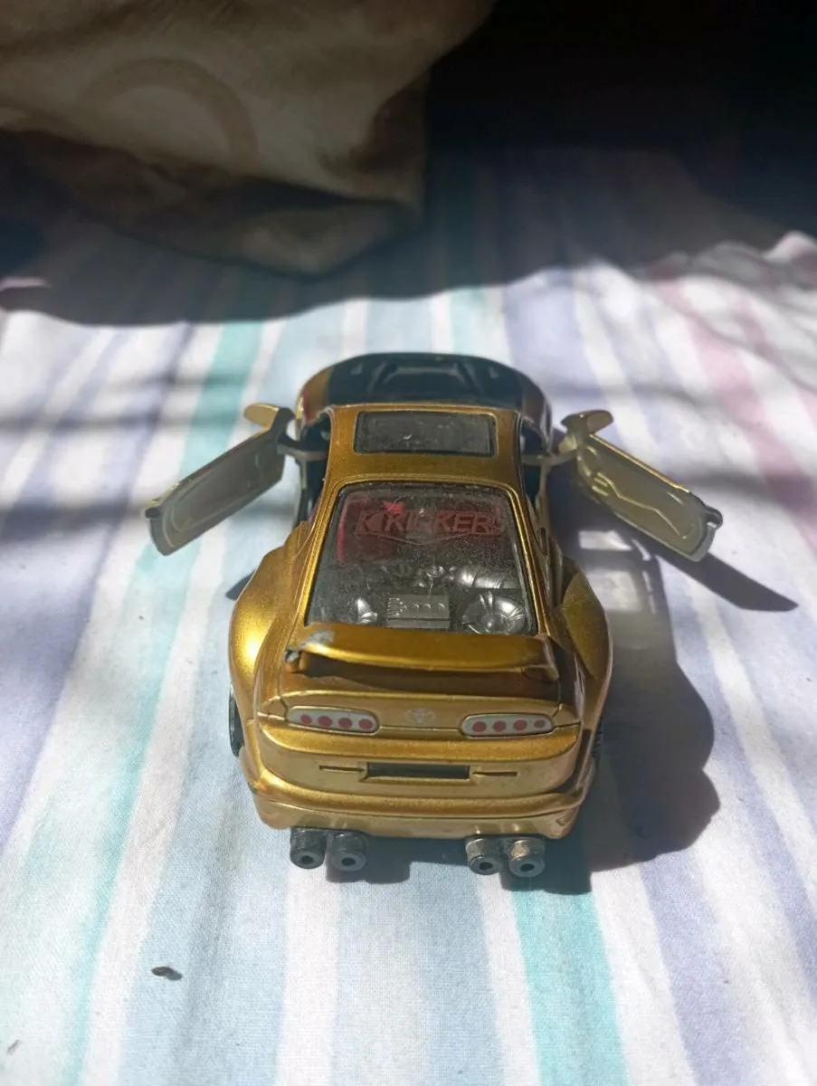 R. MZ LIGHT + SOUND DIE- CAST  COLLECTION01 TOYOTA - Image 4