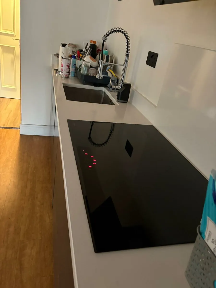 Neff induction hob & extractor - Image 1