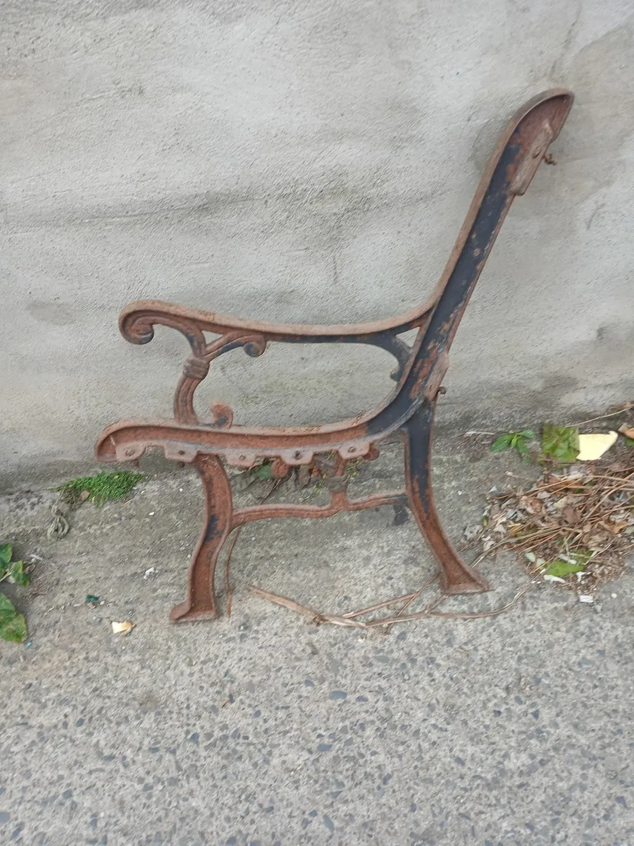 bench ends - Image 3