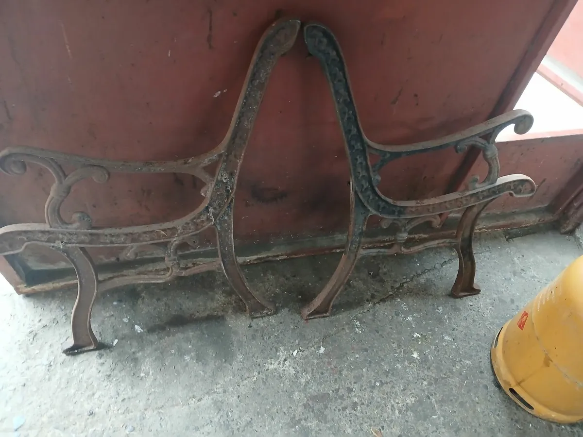bench ends - Image 4