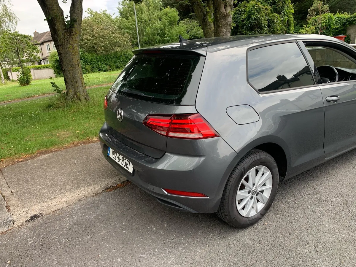 VW 1.6D Golf Van 2018 Auto - Image 2