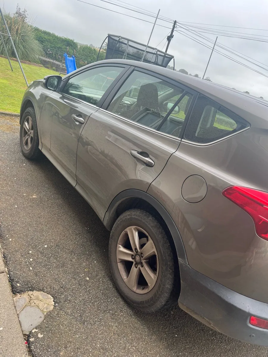 Toyota Rav 4 - Image 2