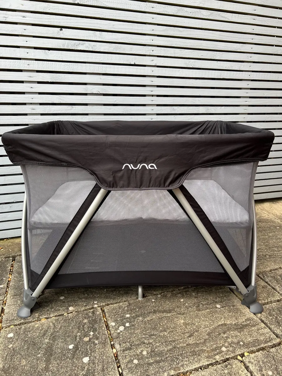 Nuna Sena Travel Cot - Image 1