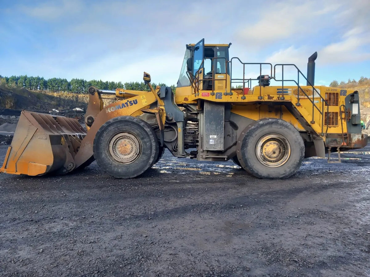 Komatsu WA600-6 - Image 1