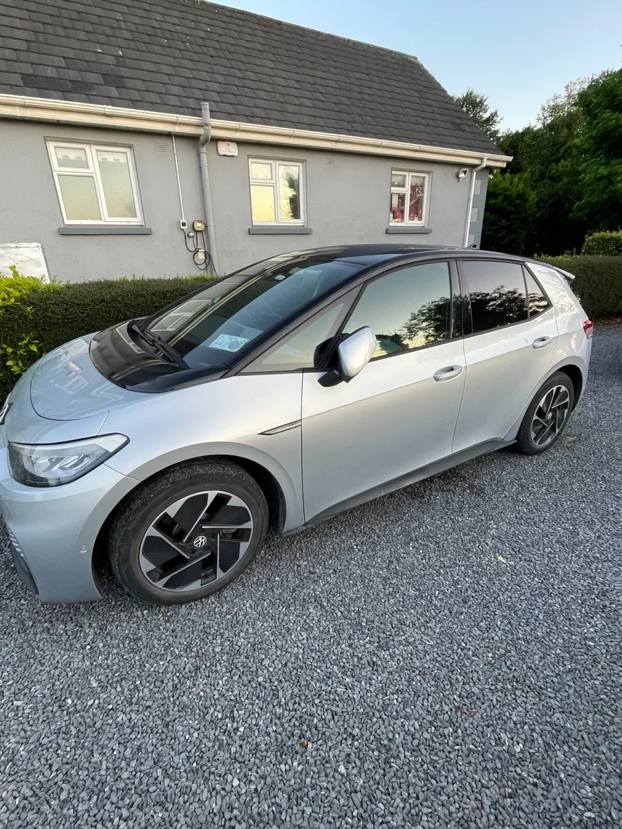 Volkswagen ID.3 2023 - Image 2