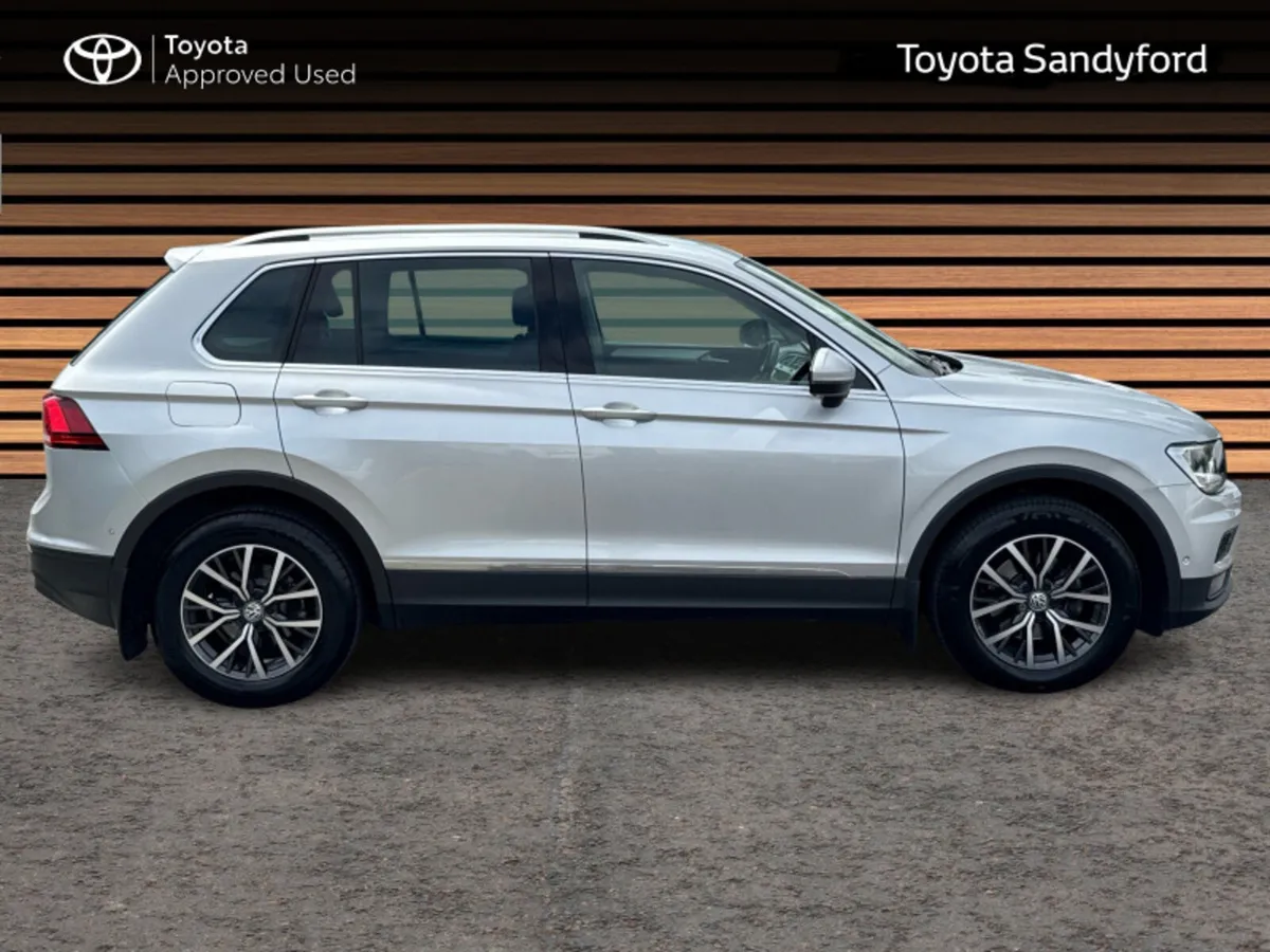 Volkswagen Tiguan 1.5 TSI AUTOMATIC COMFORTLINE // - Image 3