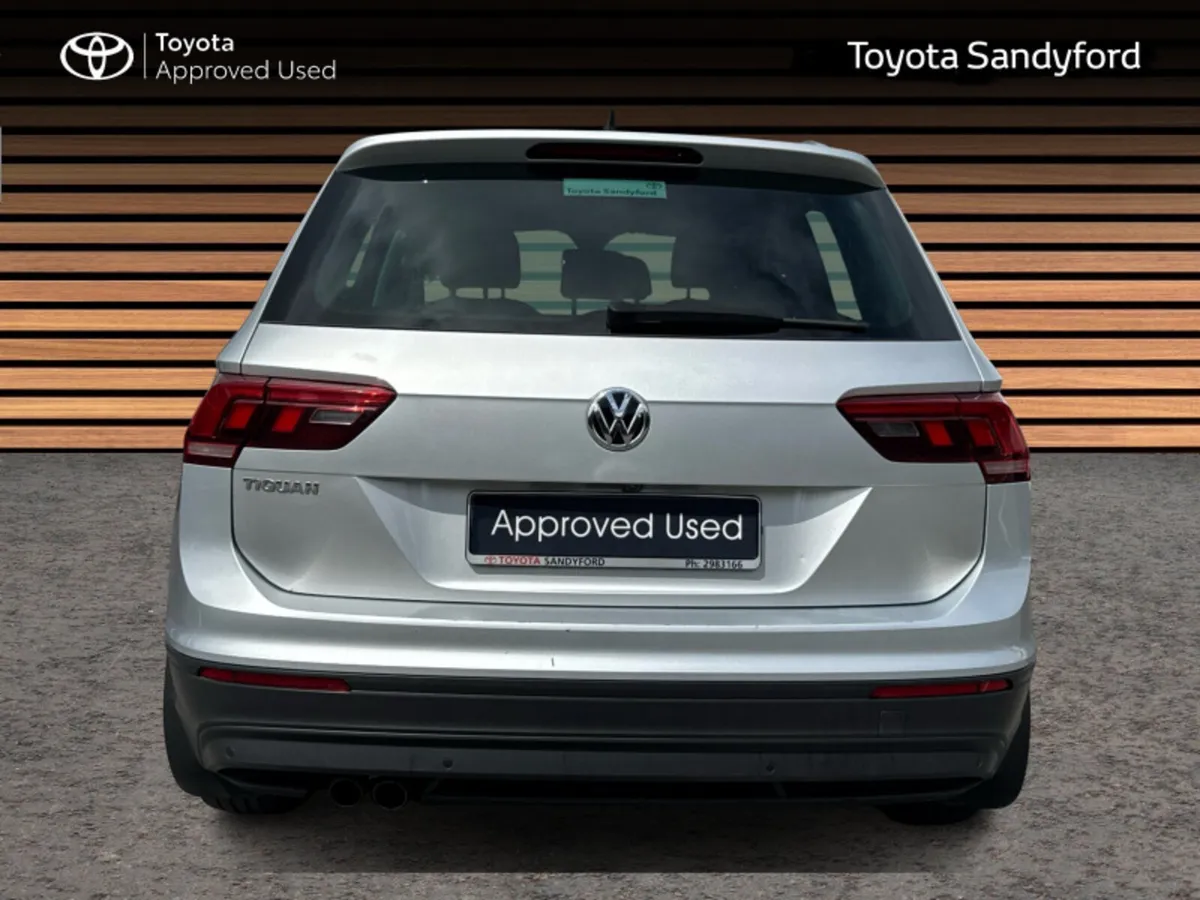 Volkswagen Tiguan 1.5 TSI AUTOMATIC COMFORTLINE // - Image 4