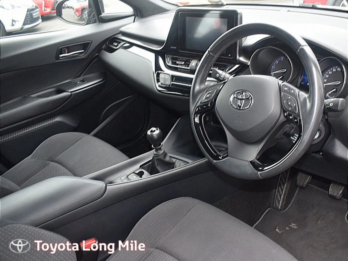 Toyota C-HR 1.2T LUNA 5Dr - Image 4