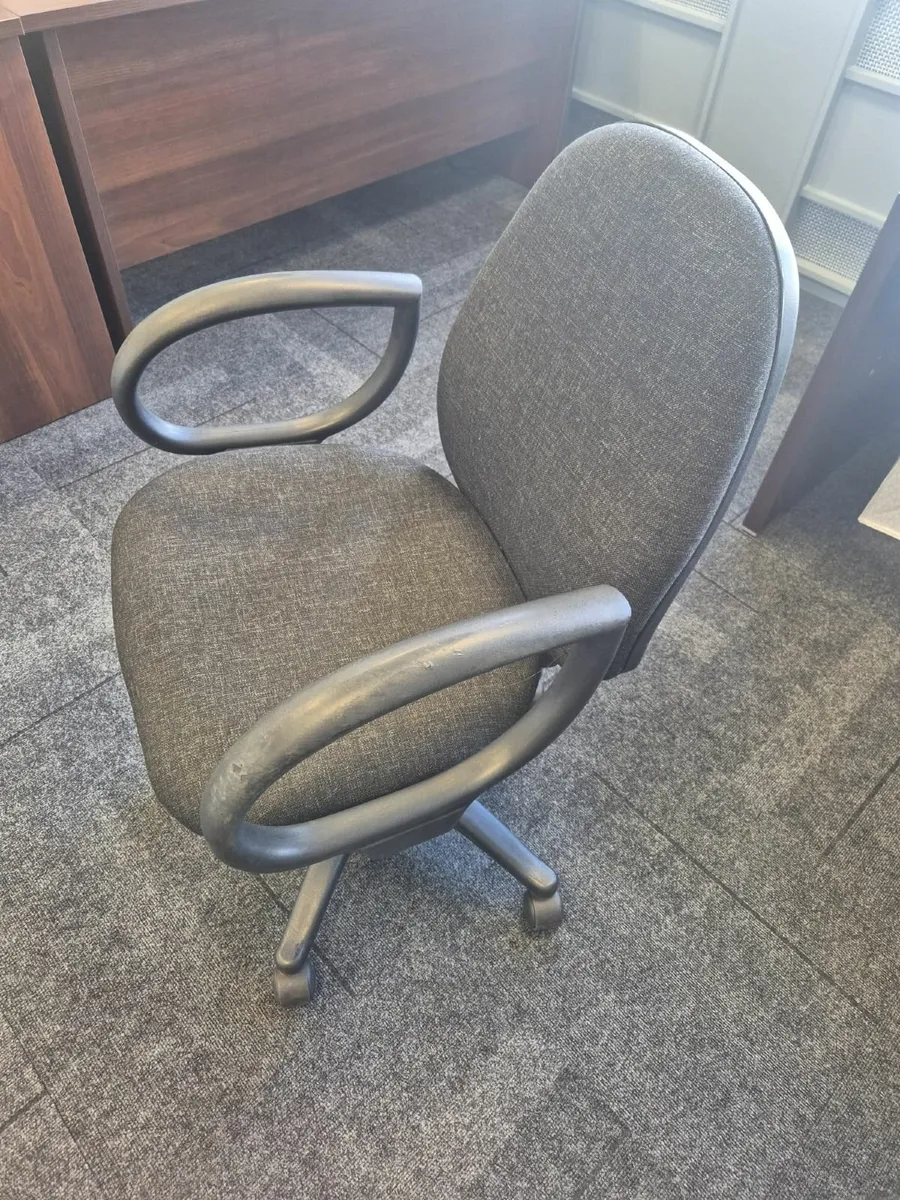 Office furniture - Image 4