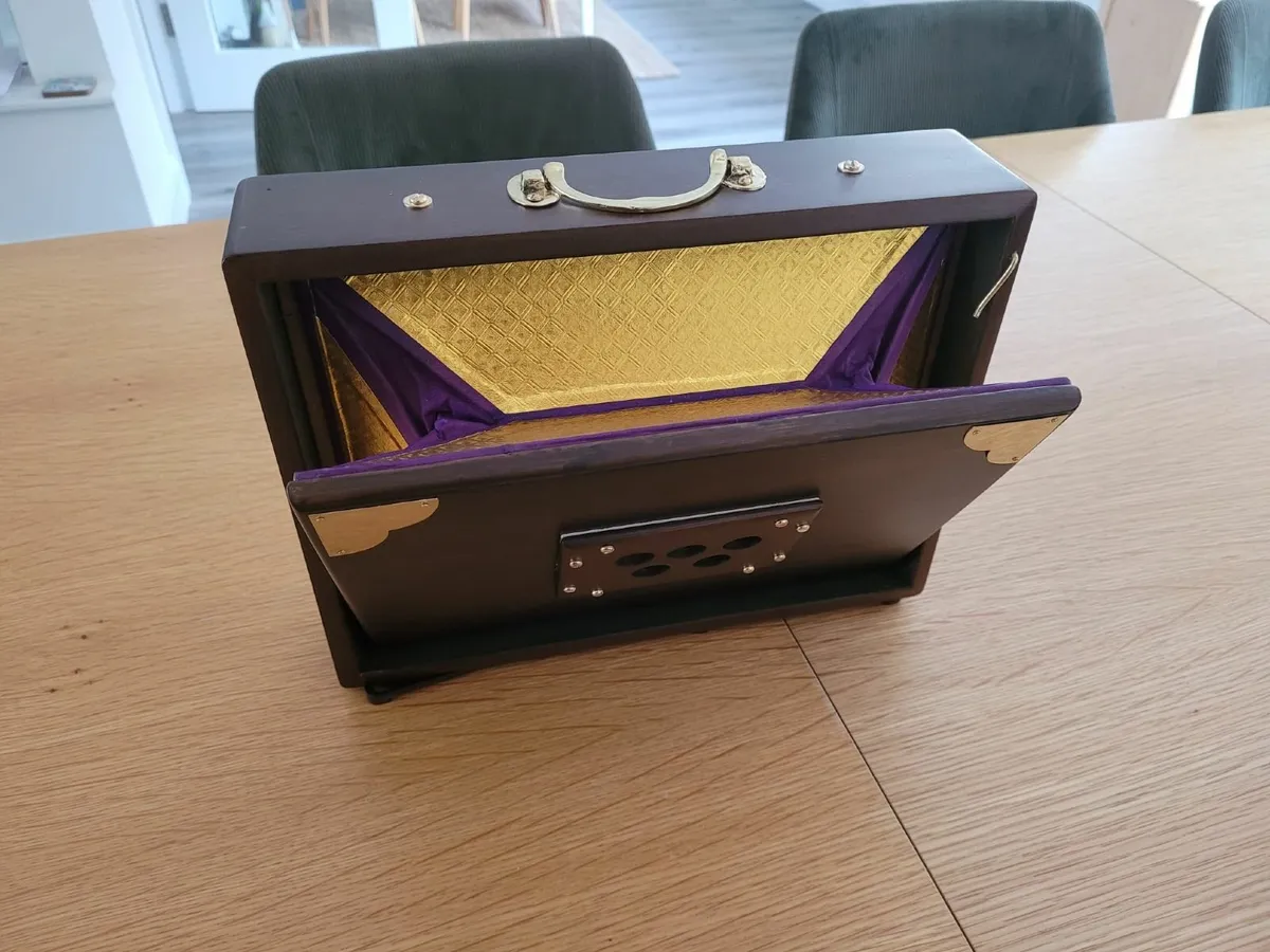 Brand new SHRUTI BOX for sale - Image 2