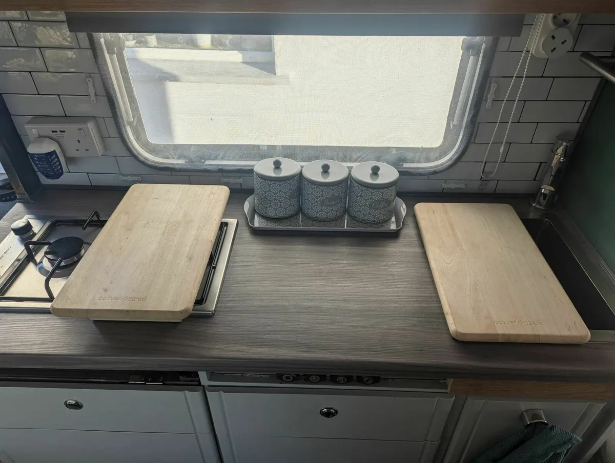 Dethleffs Globetrotter 6 berth, "A"class motorhome - Image 2