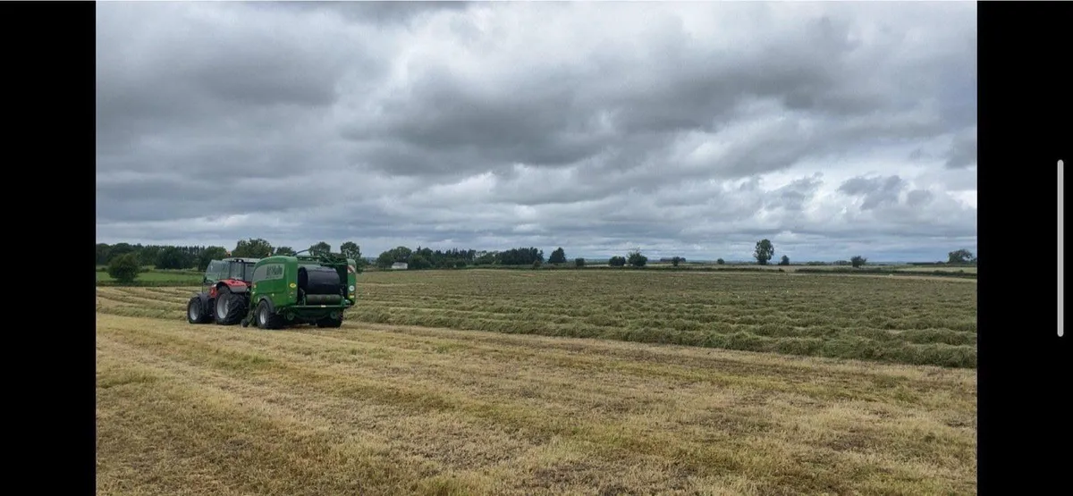 SILAGE BALES  ⚫️