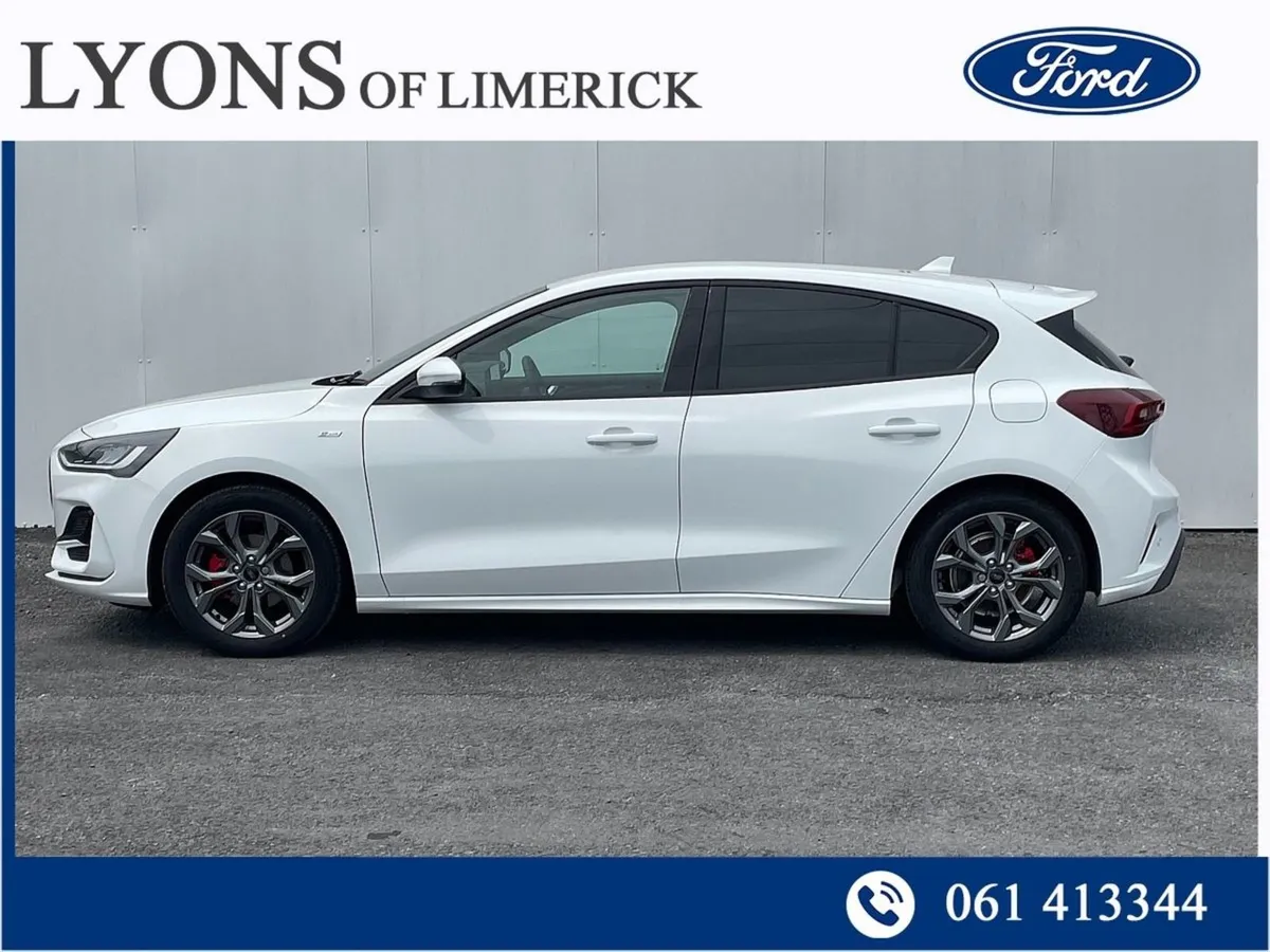 Ford Focus St-line 5 Door 1.0l Ecoboost 125PS Pet - Image 2