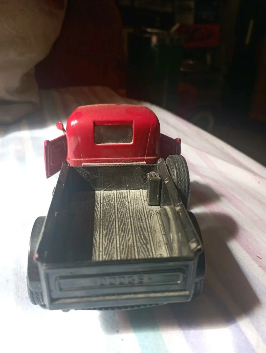 MATCHBOX DIECAST MODLE 1-43 SCALE 1946  DODGE POWE - Image 3