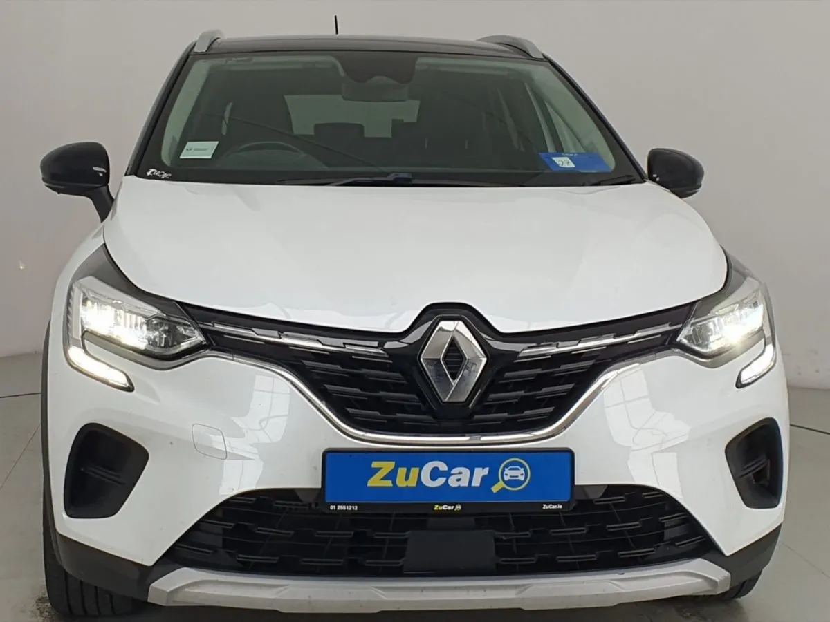 Renault Captur  27 TCe 100 Iconic - Image 2