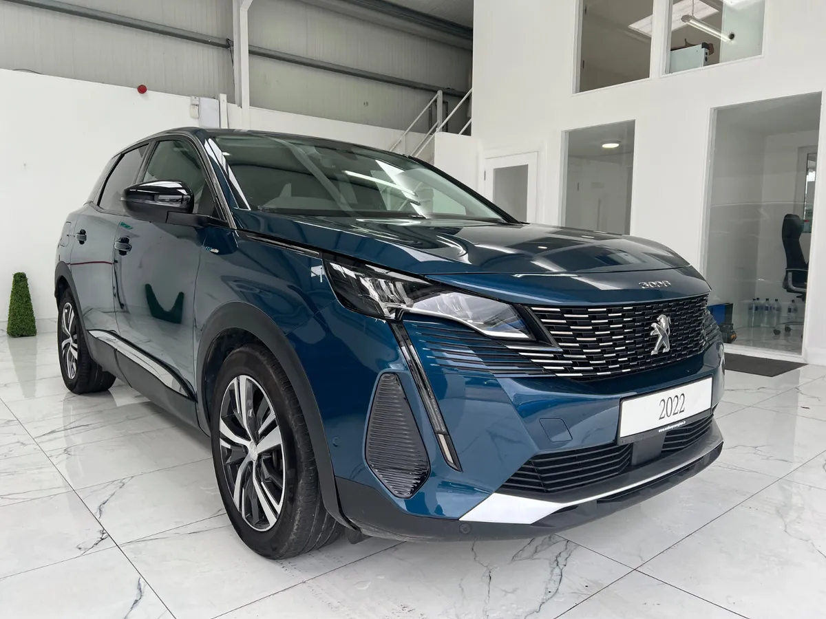 Peugeot 3008 2022 - Image 2
