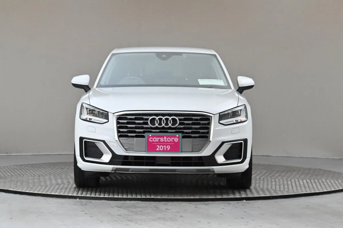 Audi Q2 1.0 Tfsi S-tr0nic 115BHP  reverse Cam par - Image 2