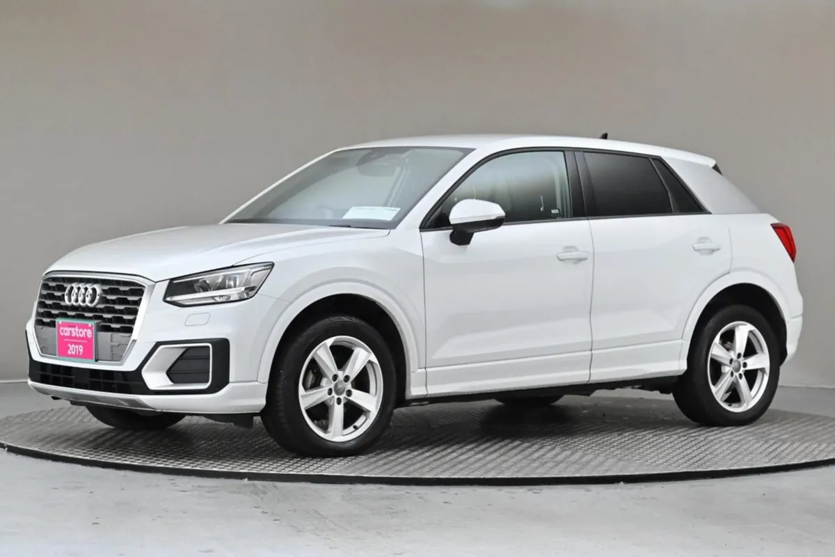 Audi Q2 1.0 Tfsi S-tr0nic 115BHP  reverse Cam par - Image 4
