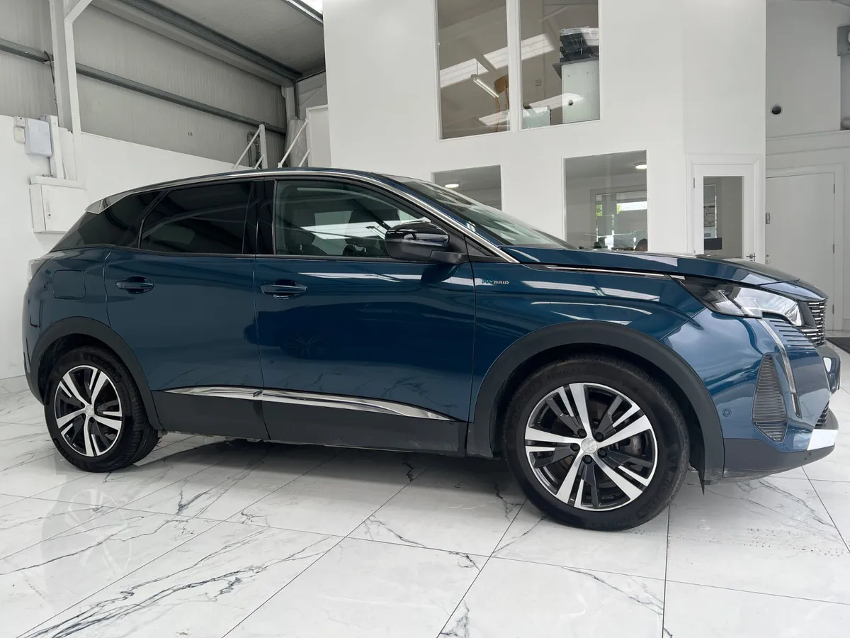 Peugeot 3008 2022 - Image 3