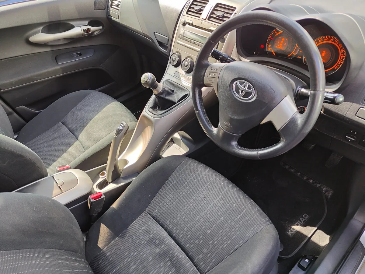 Toyota Auris 2008 1.4 Petrol new nct 5/26 tax 7/25 - Image 2