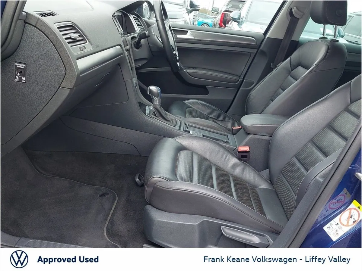 Volkswagen Golf Executive E-golf 32kwh 136BHP  17 - Image 4