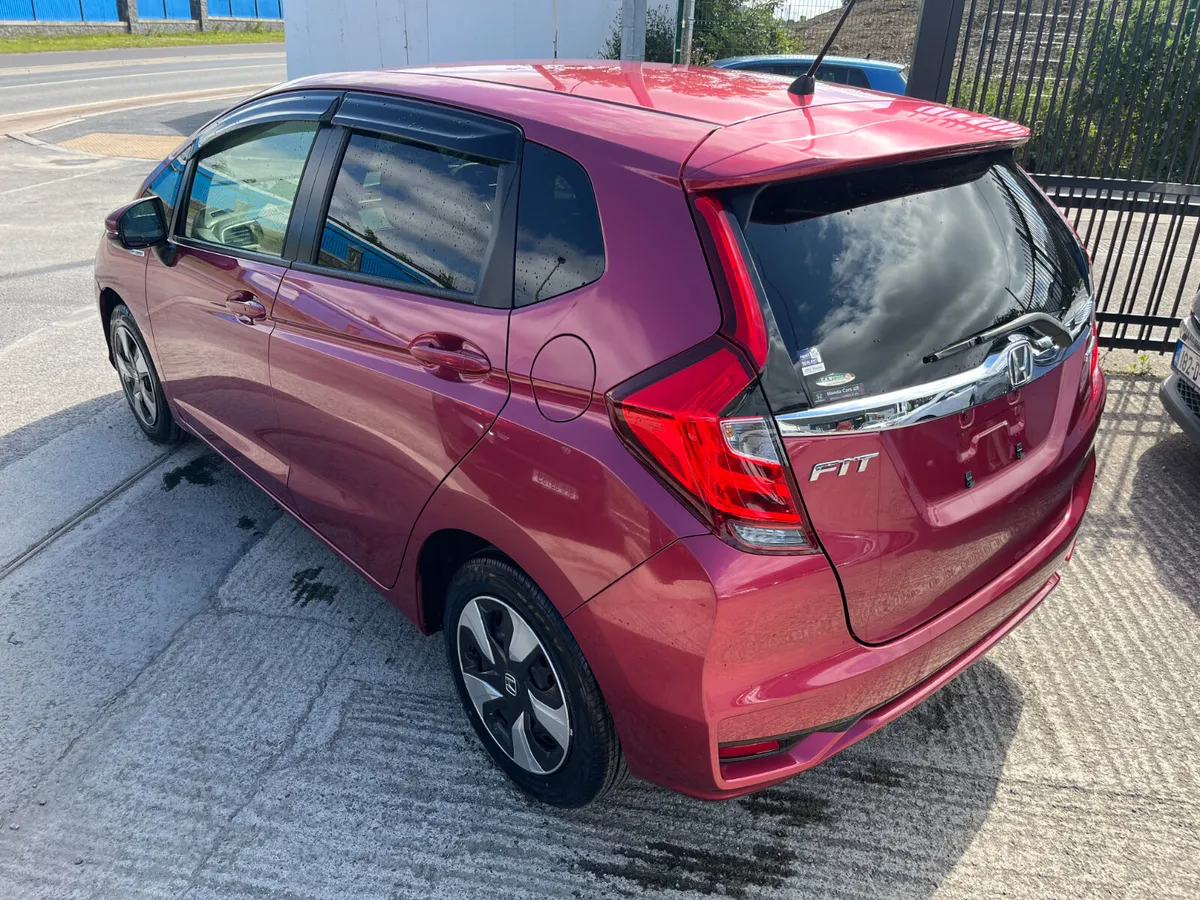 HONDA FIT 2019, 1.5 HYBRID AUTO LOW KMS CRUISE - Image 4