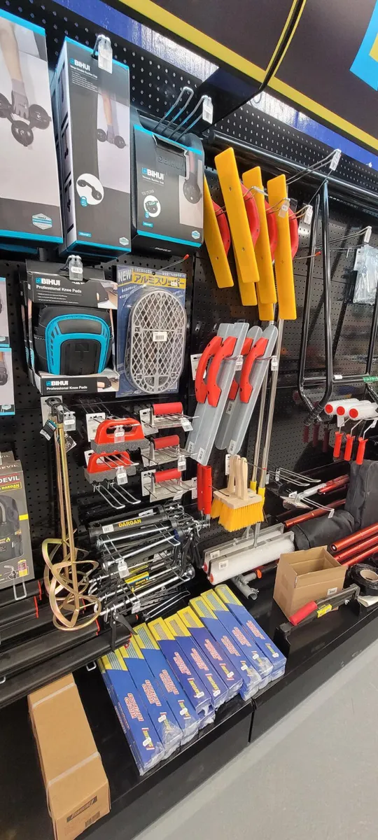 Selection of Dargan and Kraft concrete equipment - Image 4