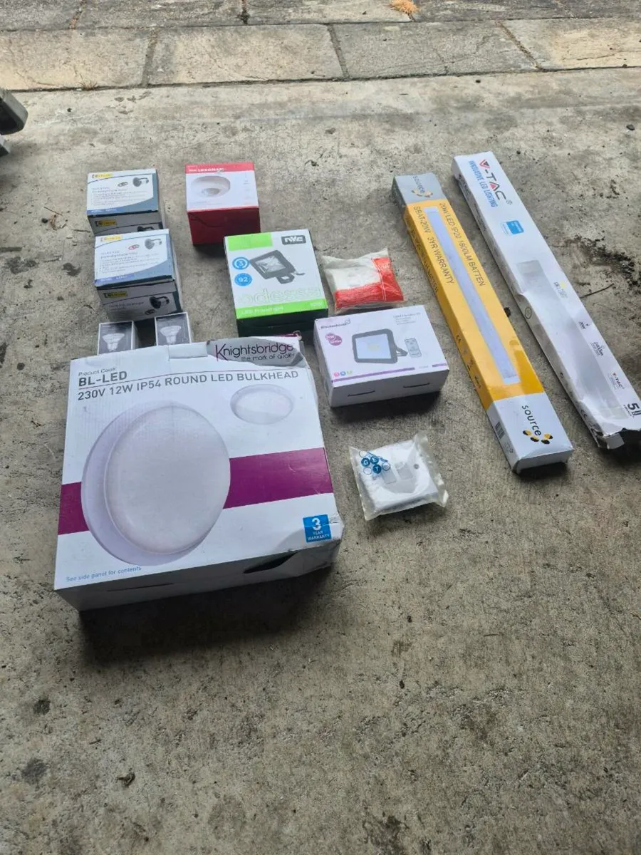 Electrical fittings lights etc - Image 2