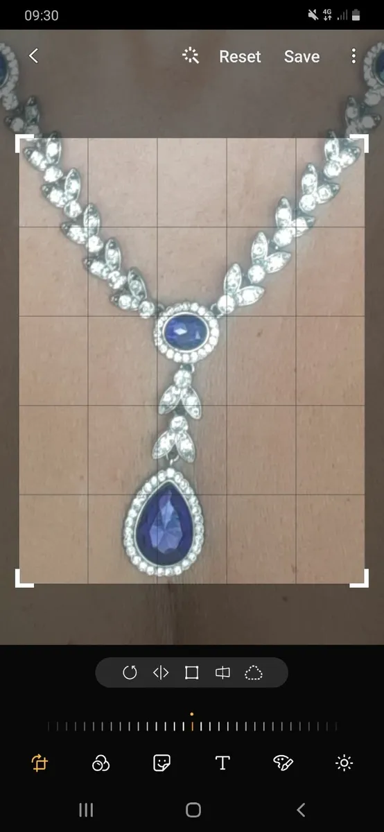 Beautiful diamanté/blue stone chain and earrings - Image 2