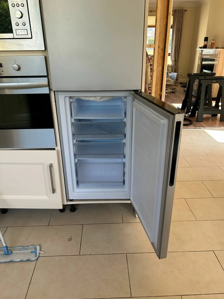Fridge Freezer Hoover - Image 3