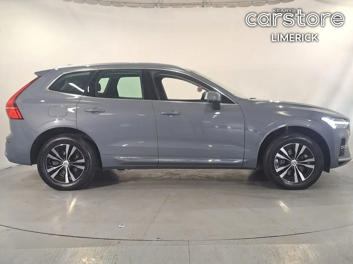 Volvo XC60 Xc60 Core T6 Recharge Awd Auto Core Re - Image 2