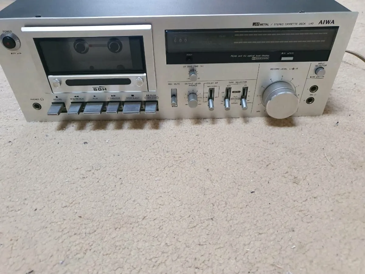 AIWA vintage cassette deck - Image 3