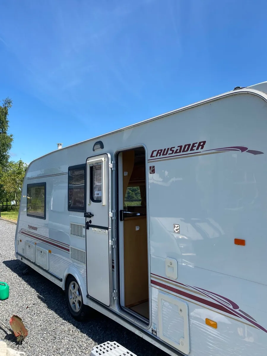 A caravan - Image 2