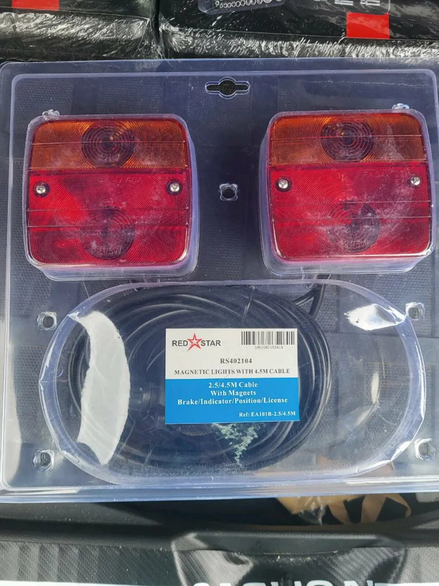 Trailer lights