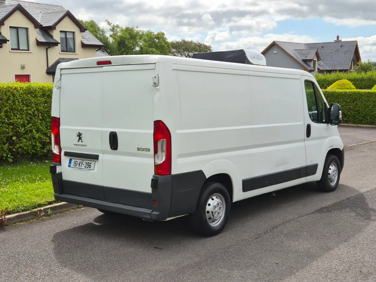 Peugeot Boxer 2.2Diesel Fridge Van CV4T 01/26 - Image 4