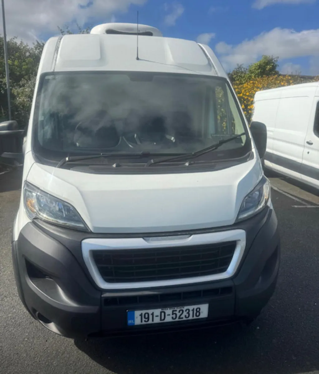 2019 Peugeot Boxer Fridge-Road Only Van - Image 3