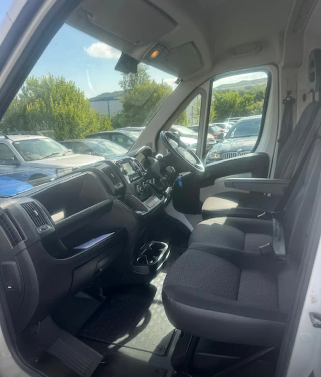 2019 Peugeot Boxer Fridge-Road Only Van - Image 4