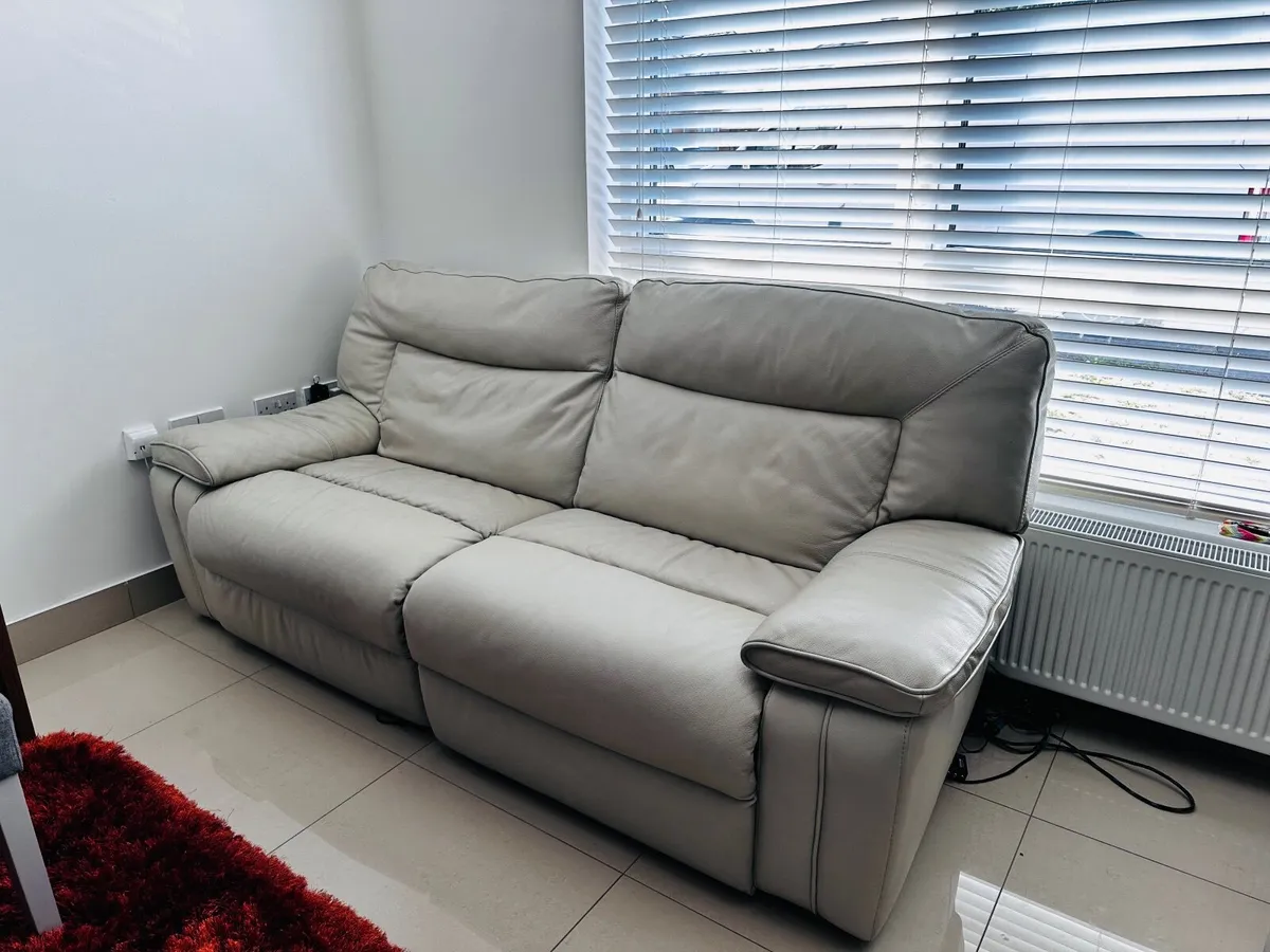 Sofa - Image 4