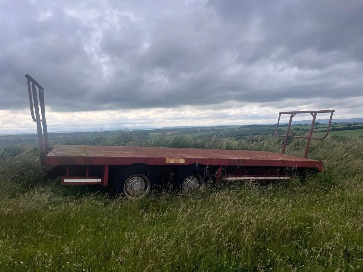 22ft tandem axle bale trailer - Image 1