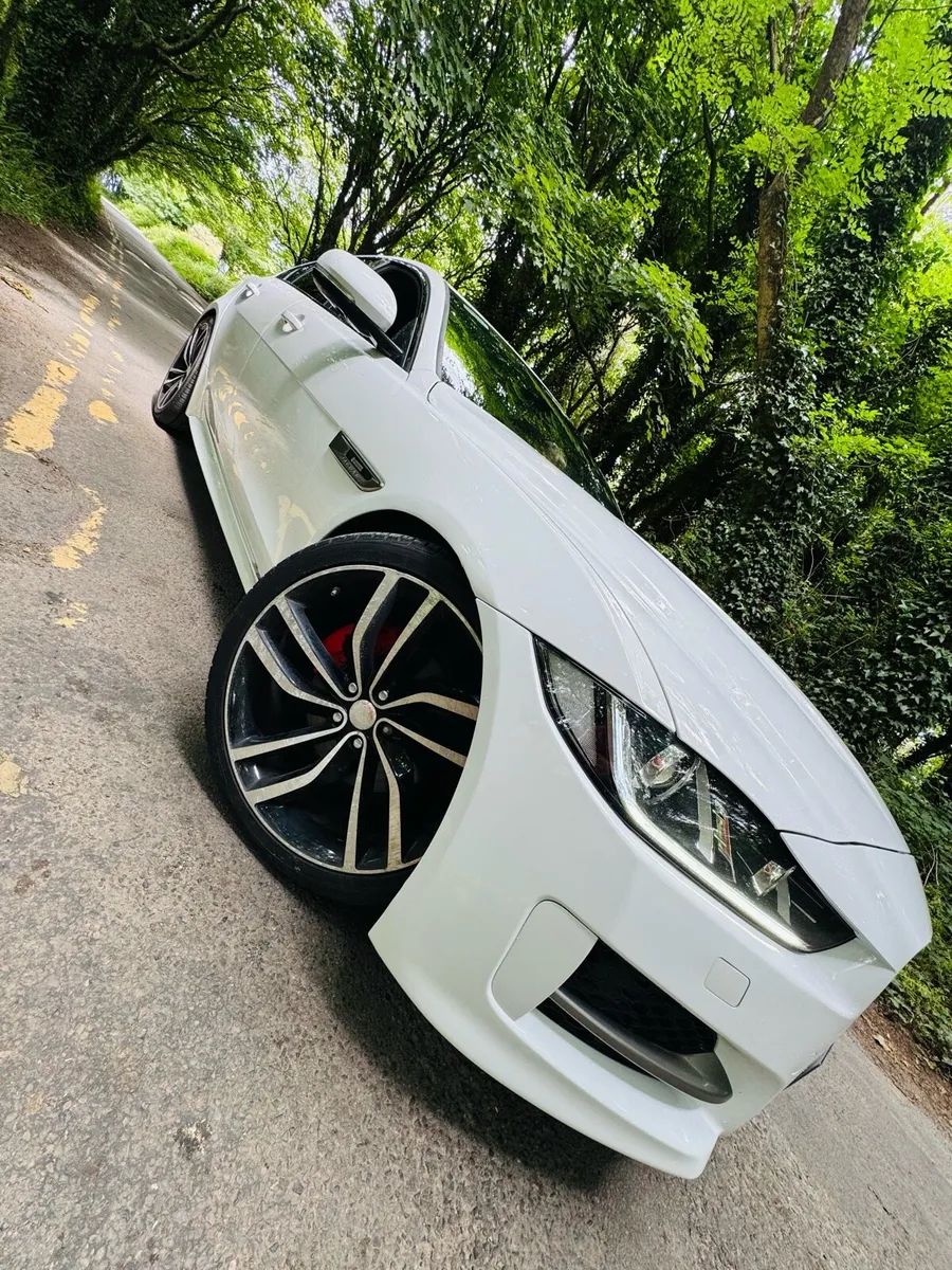 2017 JAGUAR XE R SPORT NCT+TAX - Image 2