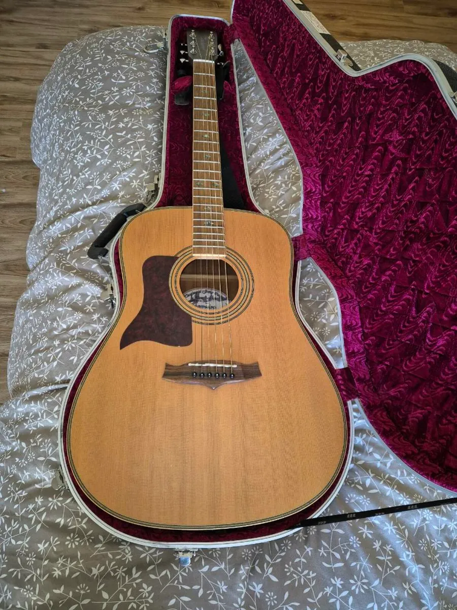 Left Handed acoustic guitar - Image 1