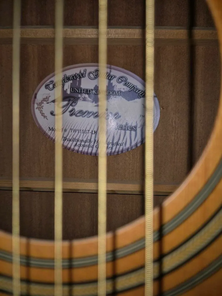 Left Handed acoustic guitar - Image 3