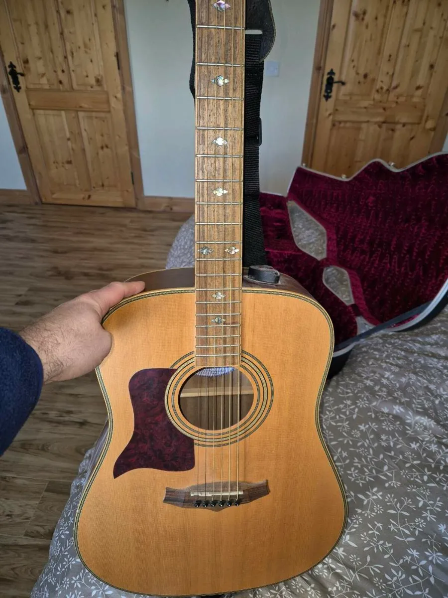 Left Handed acoustic guitar - Image 4