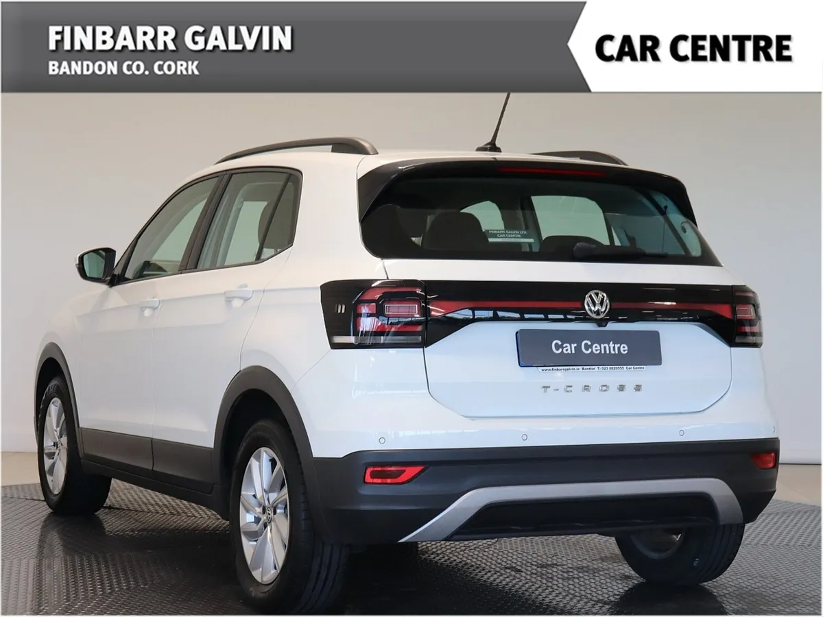 Volkswagen T-Cross LIFE 1.0 TSI - Image 2