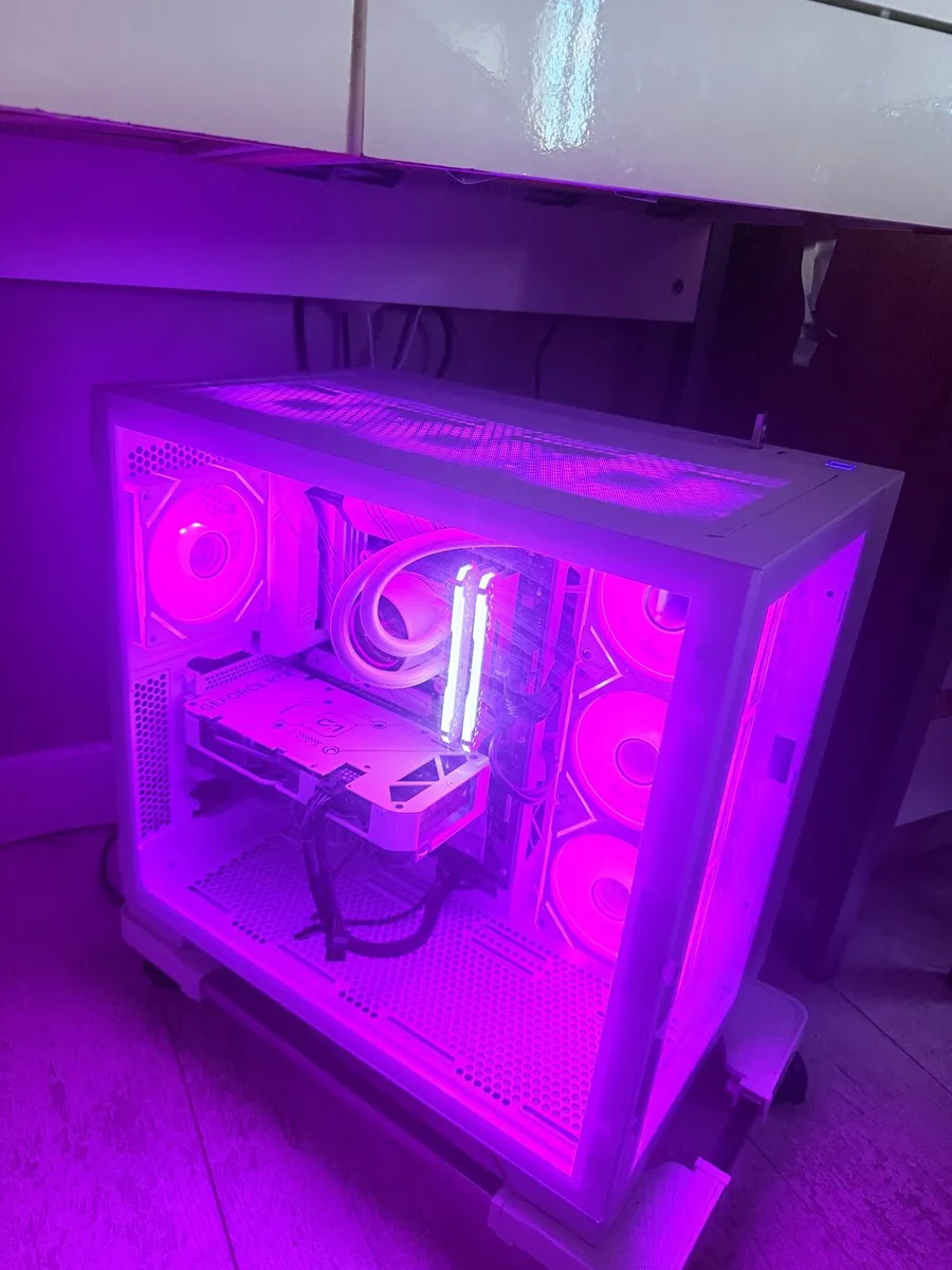 White Gaming Pc - Image 2