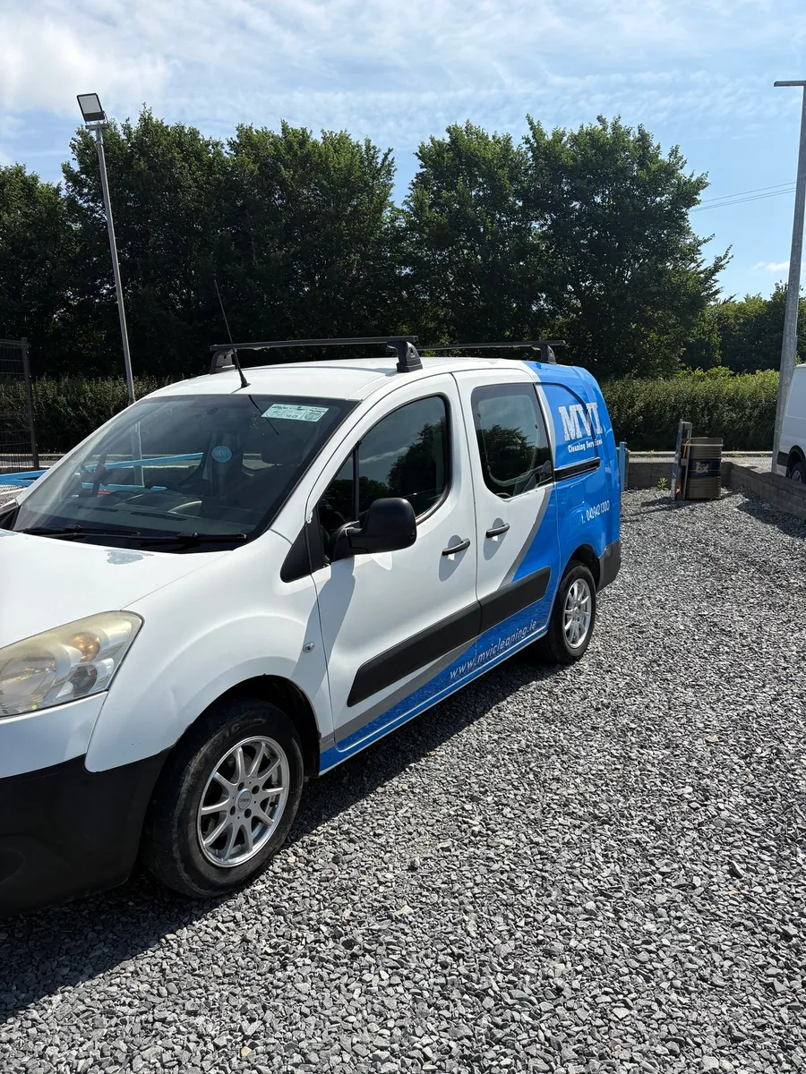 Peugeot Partner 2012 - Image 1